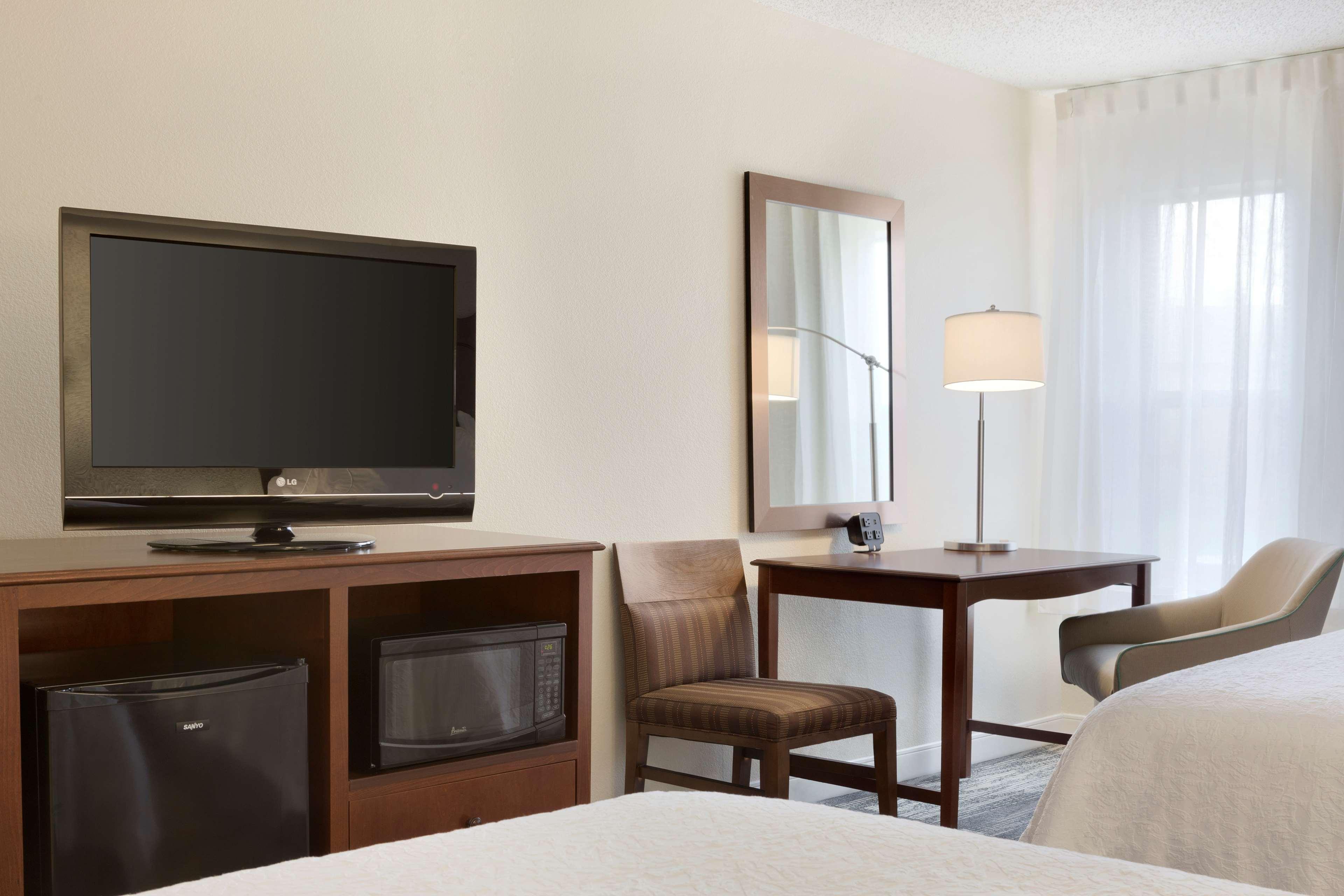 Hampton Inn Fort Worth Southwest Cityview Экстерьер фото