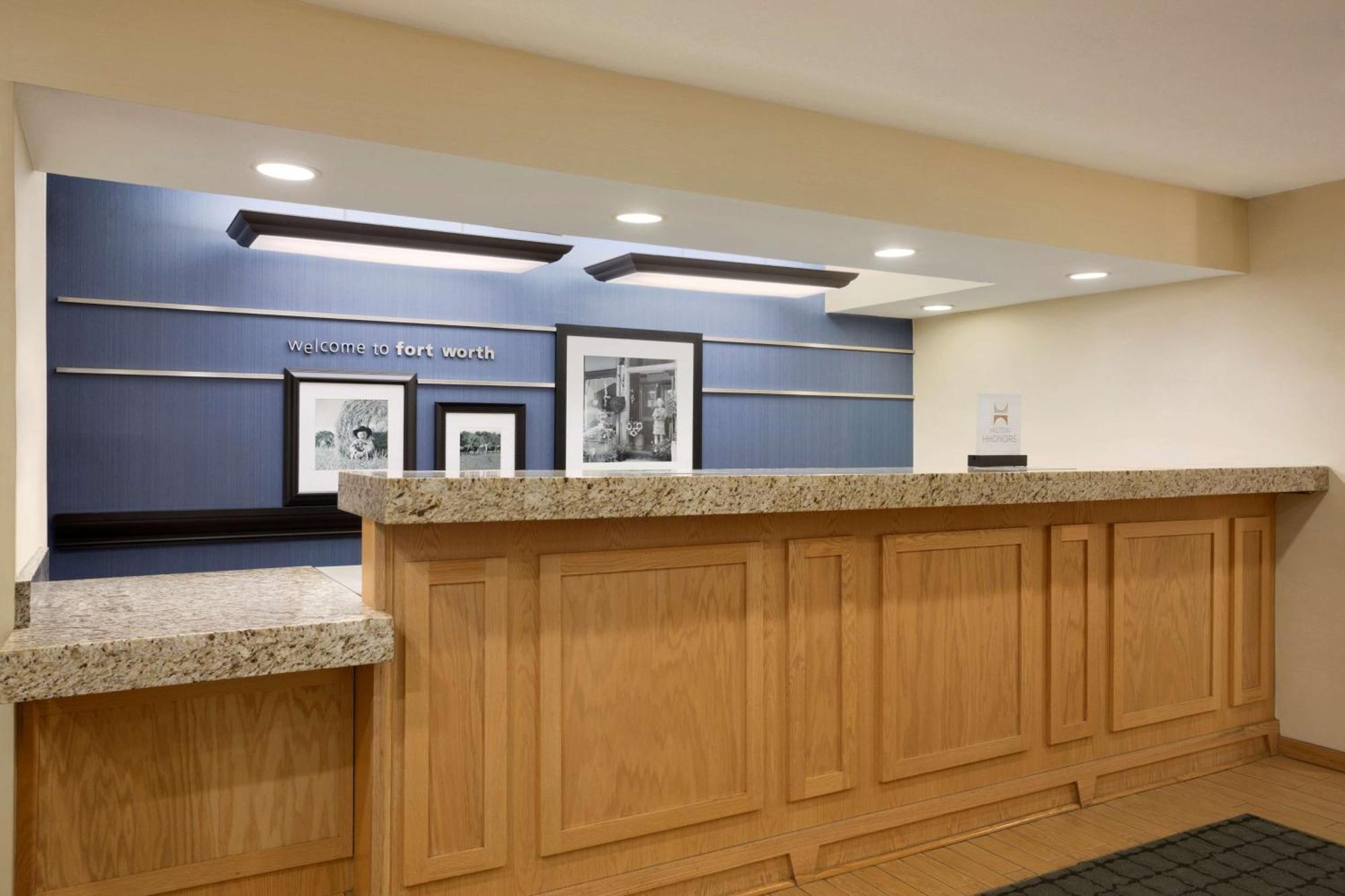 Hampton Inn Fort Worth Southwest Cityview Экстерьер фото