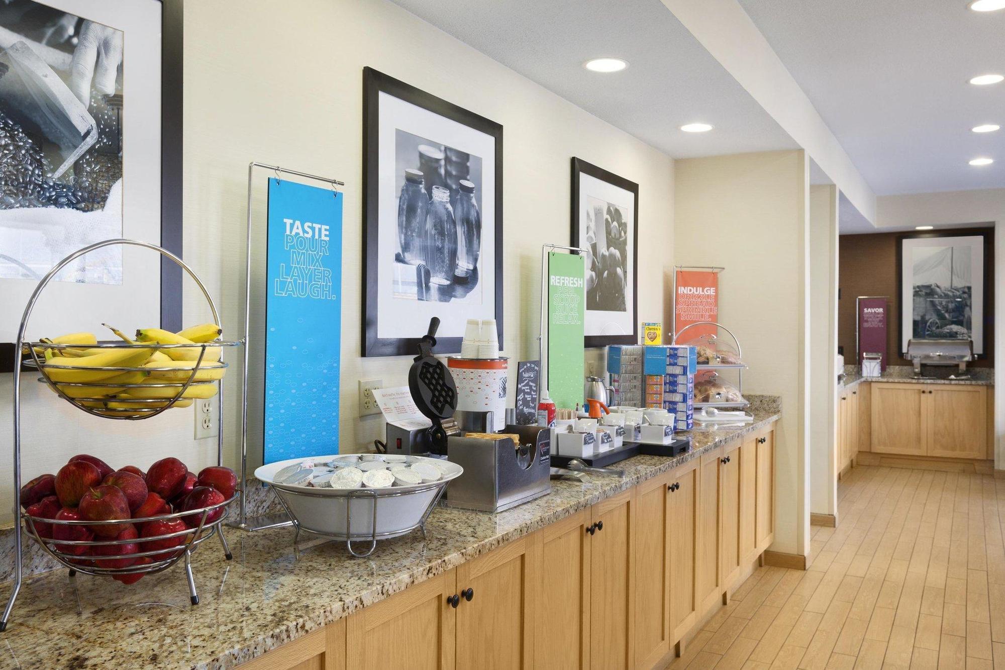 Hampton Inn Fort Worth Southwest Cityview Экстерьер фото